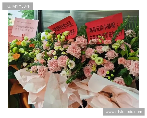 十月庆生,岁月如歌,热爱生活的每一天依然闪耀光芒 十月庆生,岁月如歌,热爱生活的每一天依然闪耀光芒