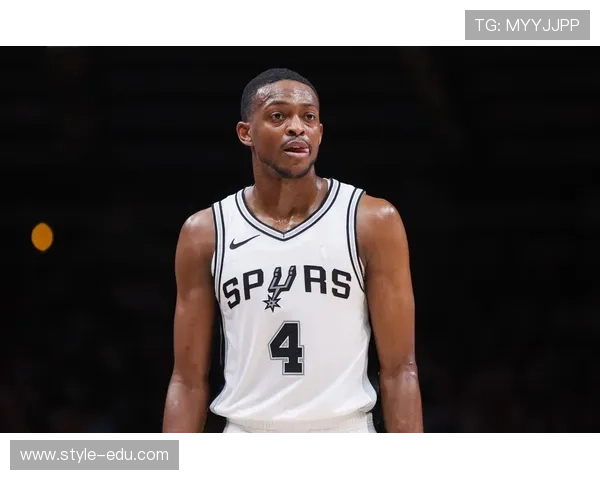 福克斯谈球队胜利经验期待全员回归提升整体表现与实力